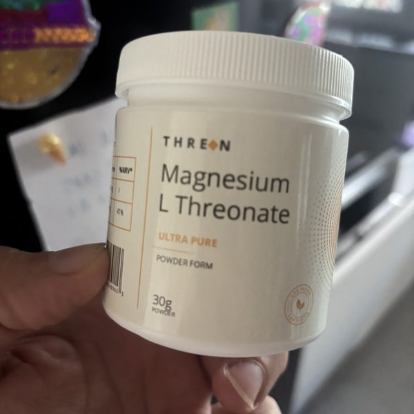 Kupac drži THREON Magnesium L-Threonate